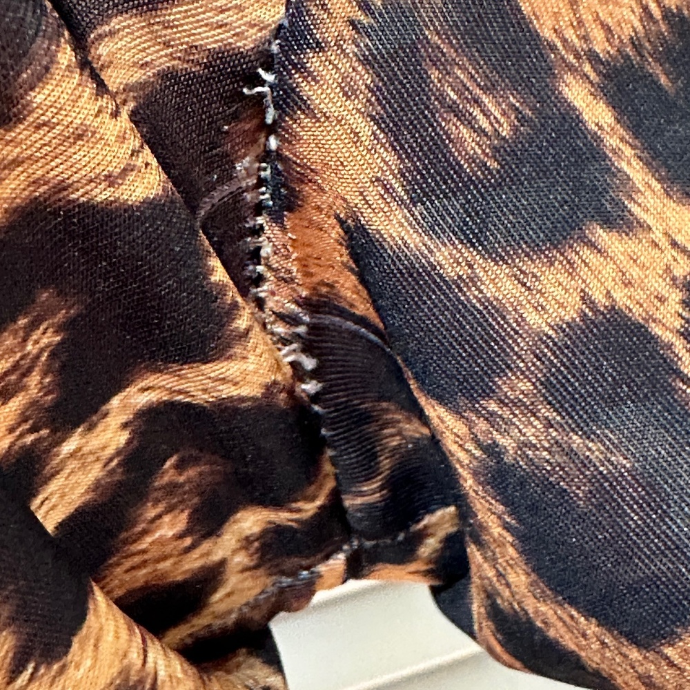 Vintage 1980s Yvan & Marzia Paris Sheer Nylon Leopard Print Long Sleeve Top - Picture 10 of 11